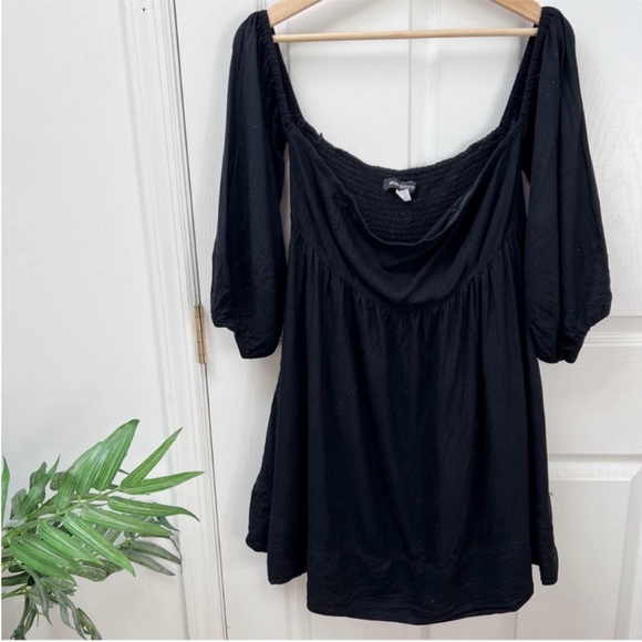 UO Urban Outfitters Caterina Linen Off-The-Shoulder Mini Dress - Picture 2 of 6